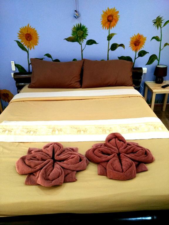 Yin Yang Guesthouse Chiang Mai Bagian luar foto